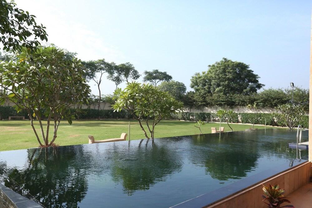 Hotel Ramada By Wyndham Jaipur Jaisinghpura Extérieur photo