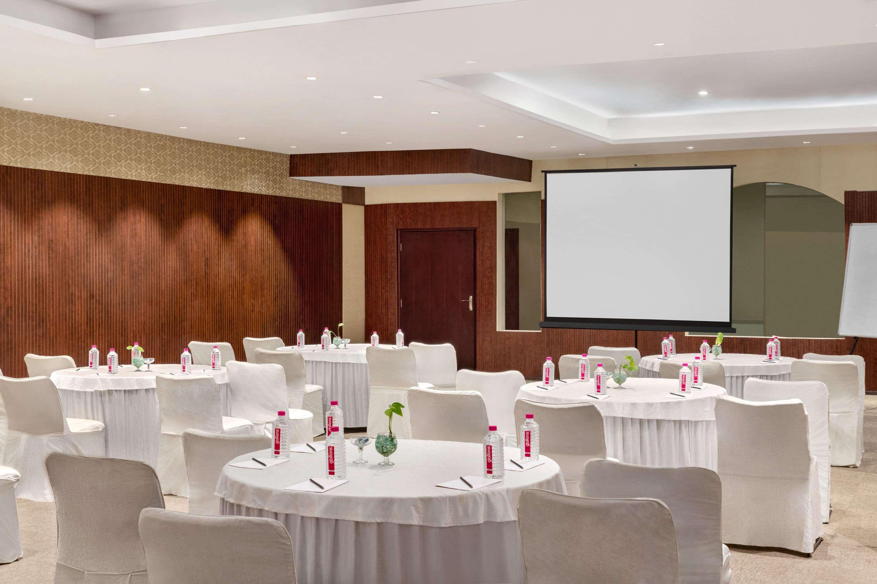 Hotel Ramada By Wyndham Jaipur Jaisinghpura Extérieur photo